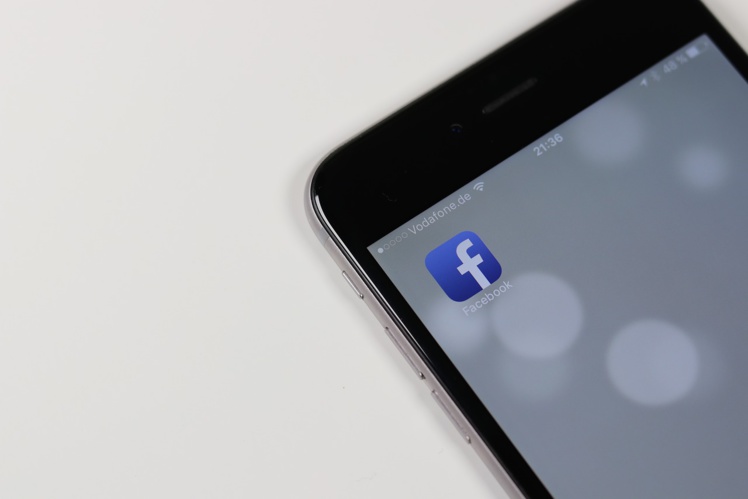 Facebook lance Marketplace en France et concurrence Leboncoin