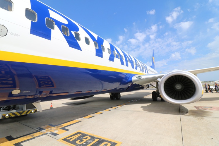 Transport aérien : quatre compagnies portent plainte contre la France