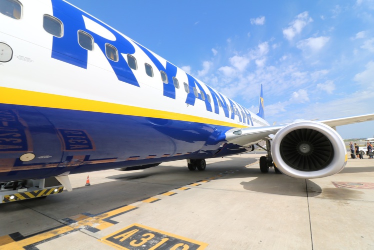 Ryanair signe un accord avec un syndicat irlandais de pilotes Ryanair signe un accord avec un syndicat irlandais de pilotes
