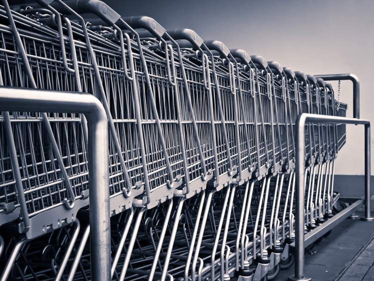 Auchan cède une grande partie de son réseau italien