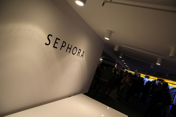 Le magasin Sephora des Champs-Elysées restera fermé la nuit