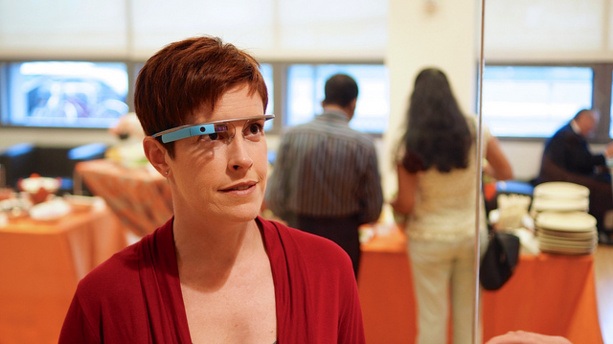 Google mise sur le design pour ses lunettes connectées
