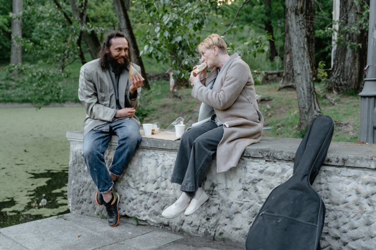 Inégalités : les ménages pauvres paient souvent plus cher Inégalités : les ménages pauvres paient souvent plus cher