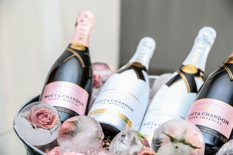 Le champagne, un luxe de moins en moins accessible pour les Français Le champagne, un luxe de moins en moins accessible pour les Français