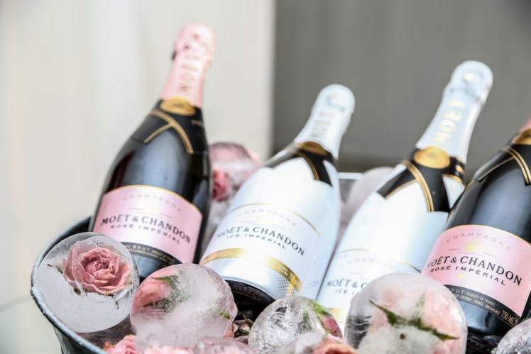 Le champagne, un luxe de moins en moins accessible pour les Français