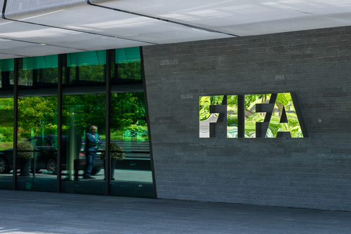 ​Michel Platini annonce sa candidature à la présidence de la Fifa