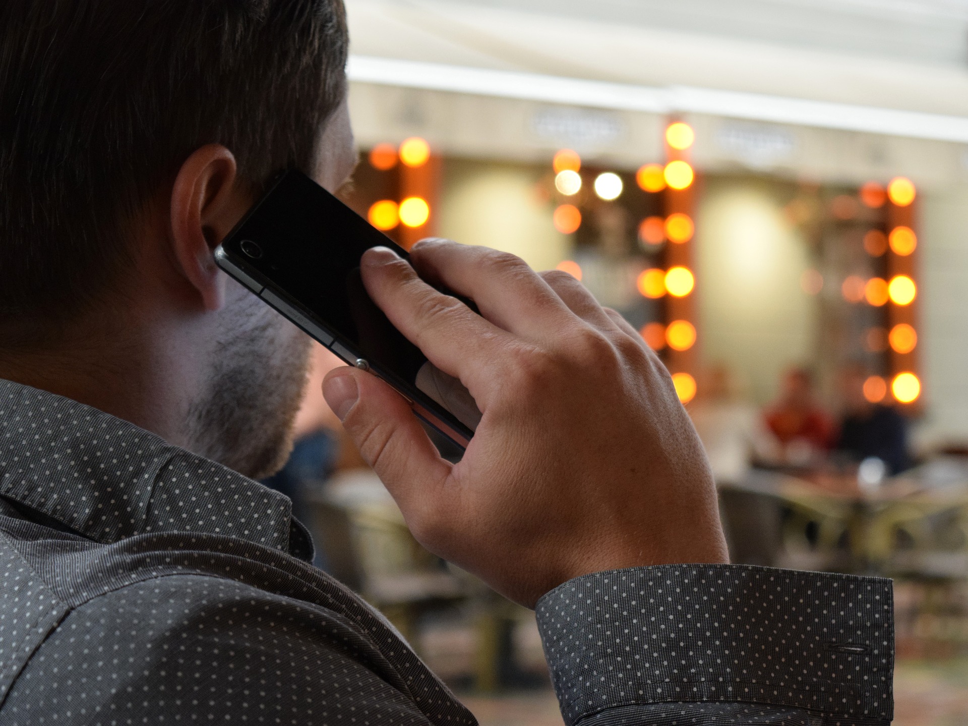 Téléphonie mobile : les Français consomment toujours plus