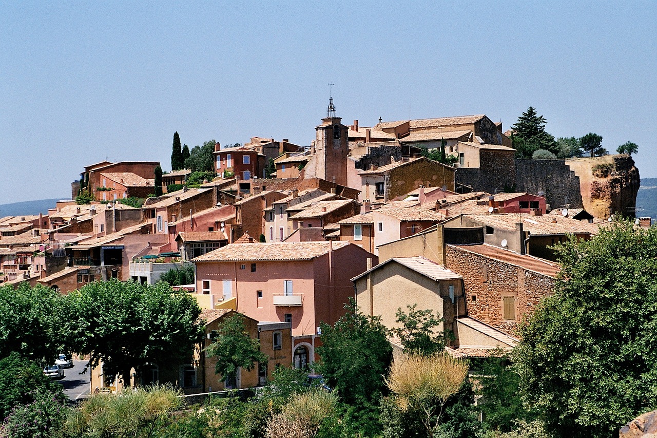 Le gouvernement coupe 300 millions de crédits pour les collectivités territoriales