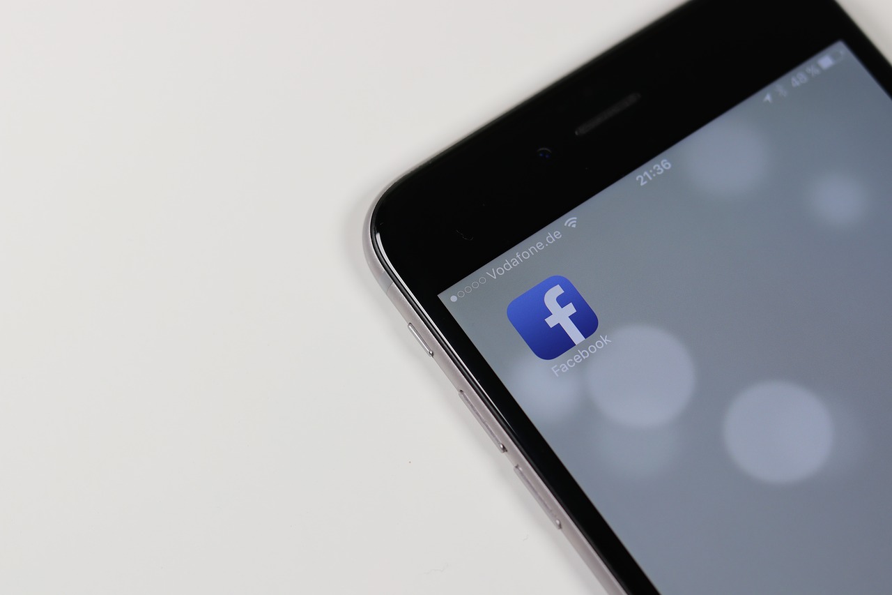 Facebook lance Marketplace en France et concurrence Leboncoin Facebook lance Marketplace en France et concurrence Leboncoin