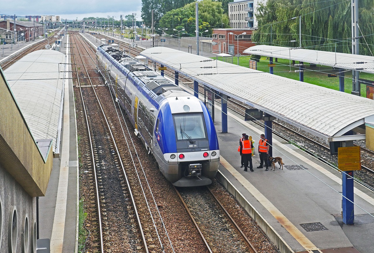 SNCF : une consultation organisée par les syndicats
