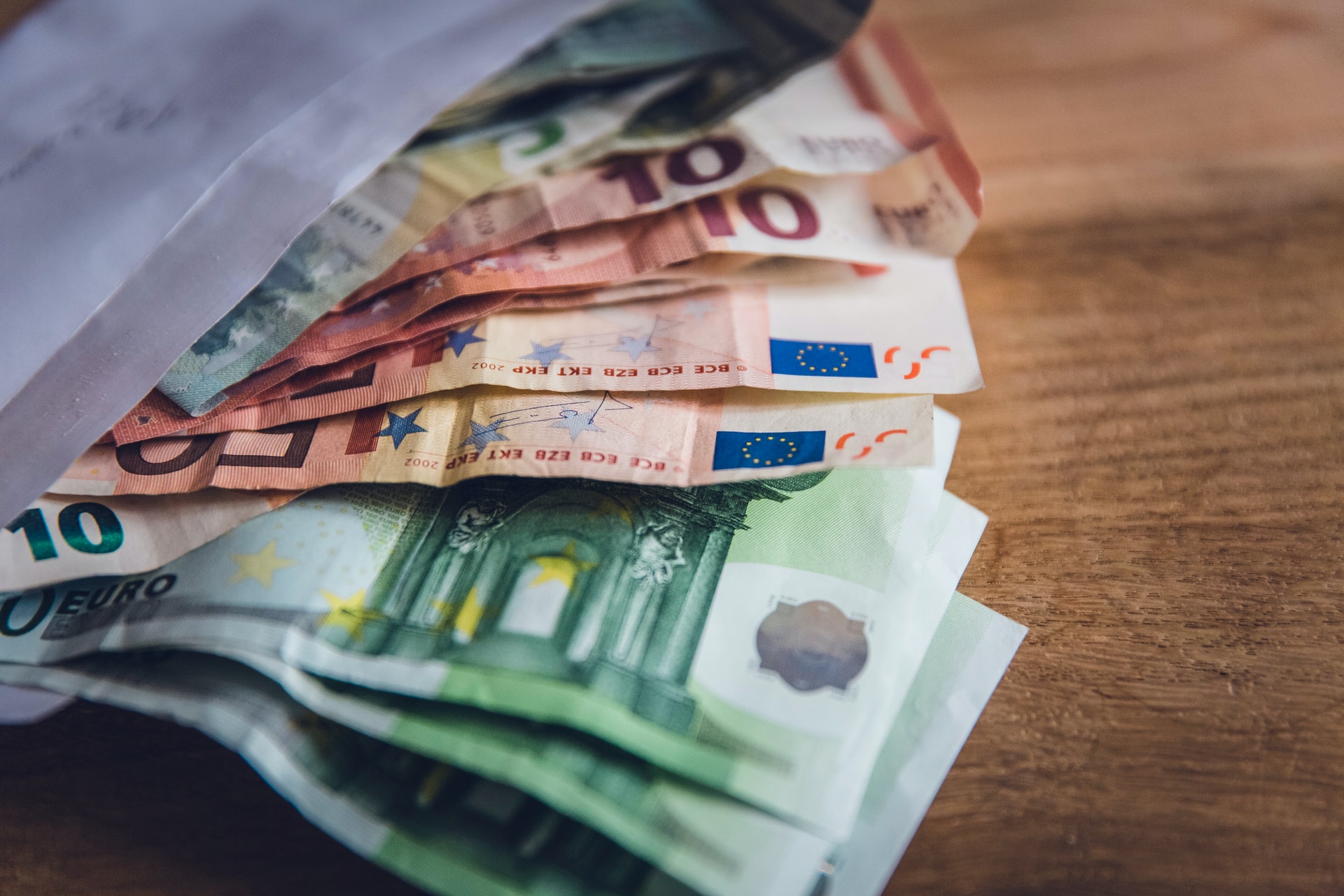 Le confinement a été synonyme de perte de revenus pour un quart des Français Le confinement a été synonyme de perte de revenus pour un quart des Français