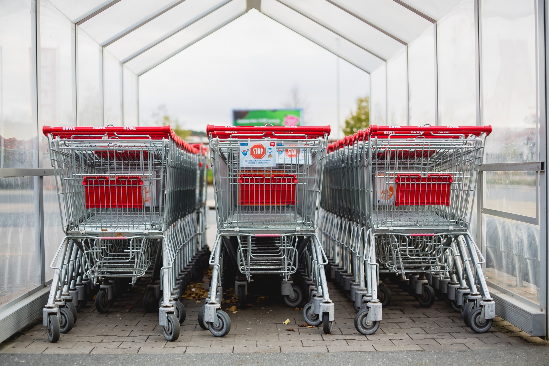 En 2020, les commerces alimentaires ont tiré leur épingle du jeu