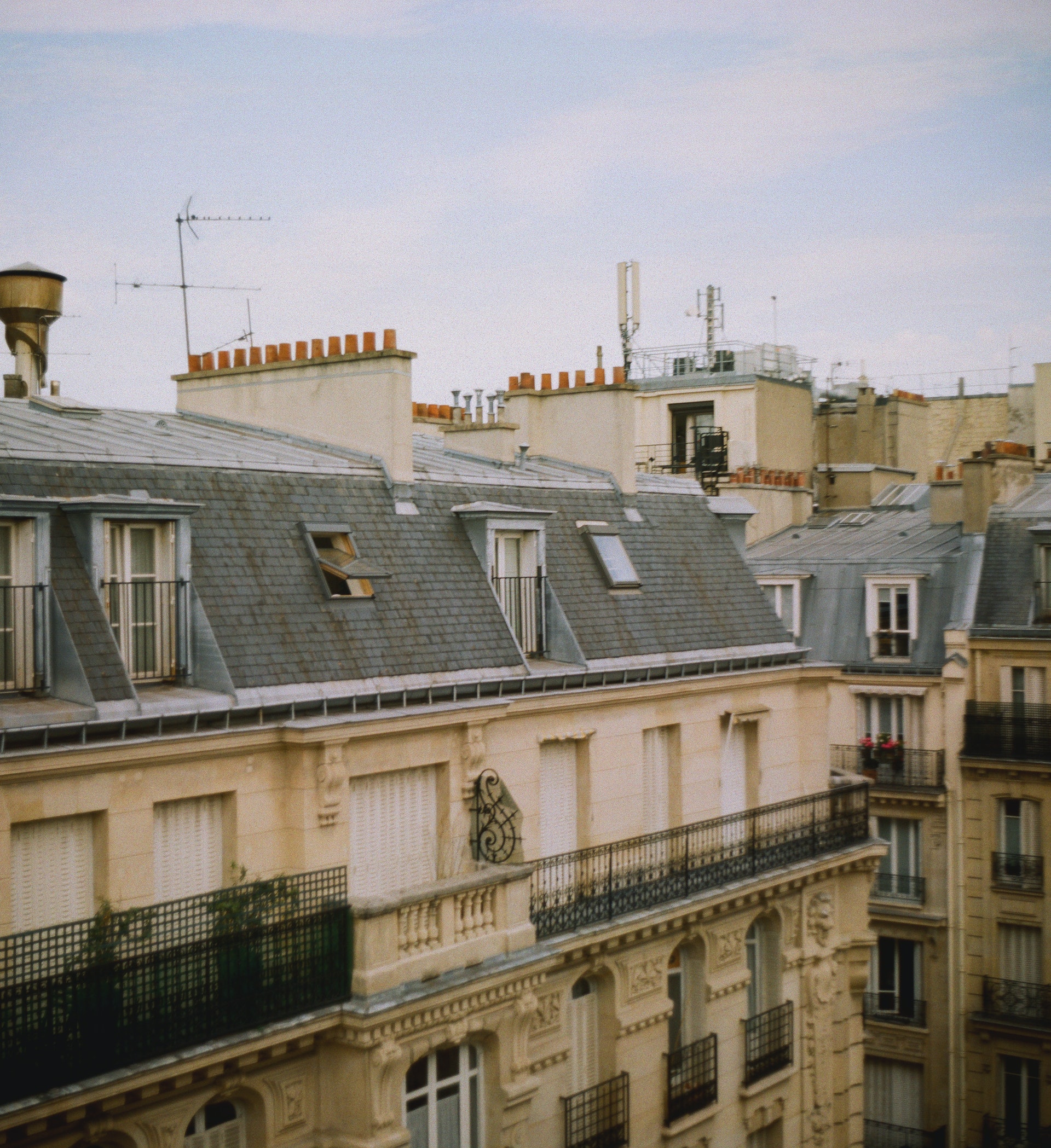 Immobilier : les prix baissent pour la première fois à Paris