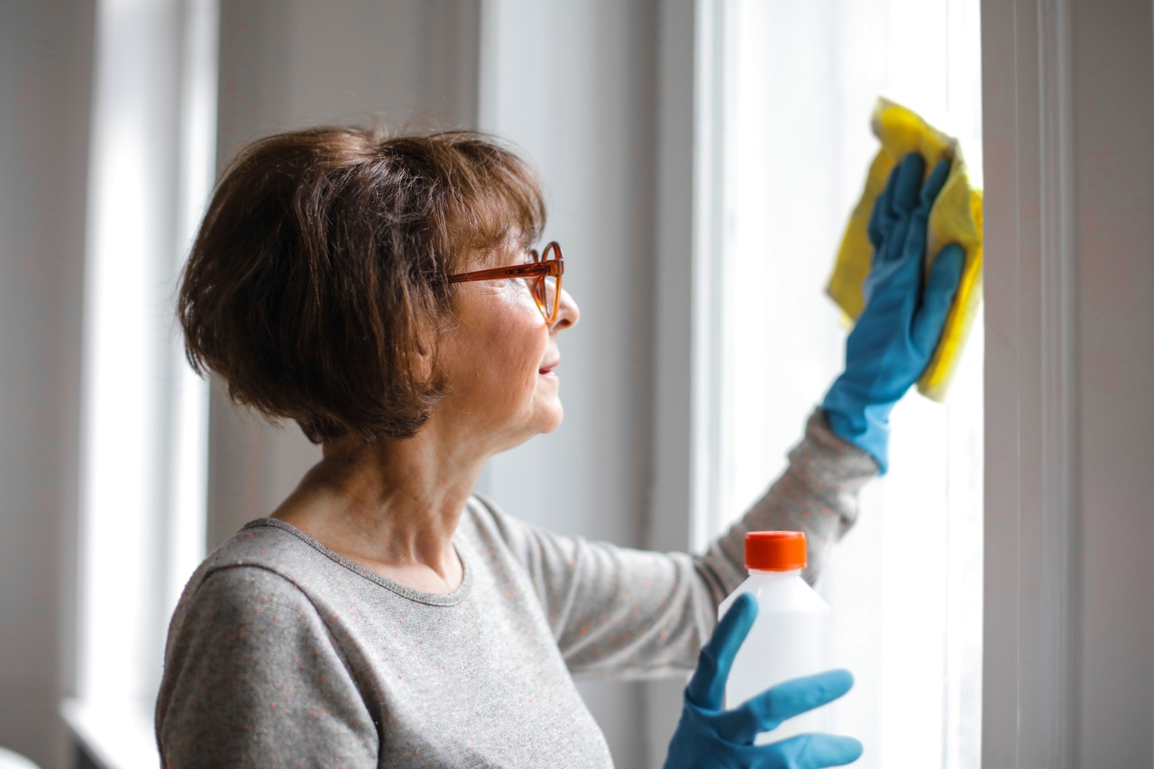 Horaires atypiques : les femmes les moins qualifiées sont les plus exposées