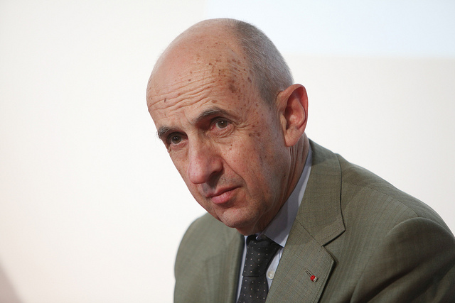 Louis Gallois nommé à la tête du conseil de surveillance de PSA Louis Gallois nommé à la tête du conseil de surveillance de PSA