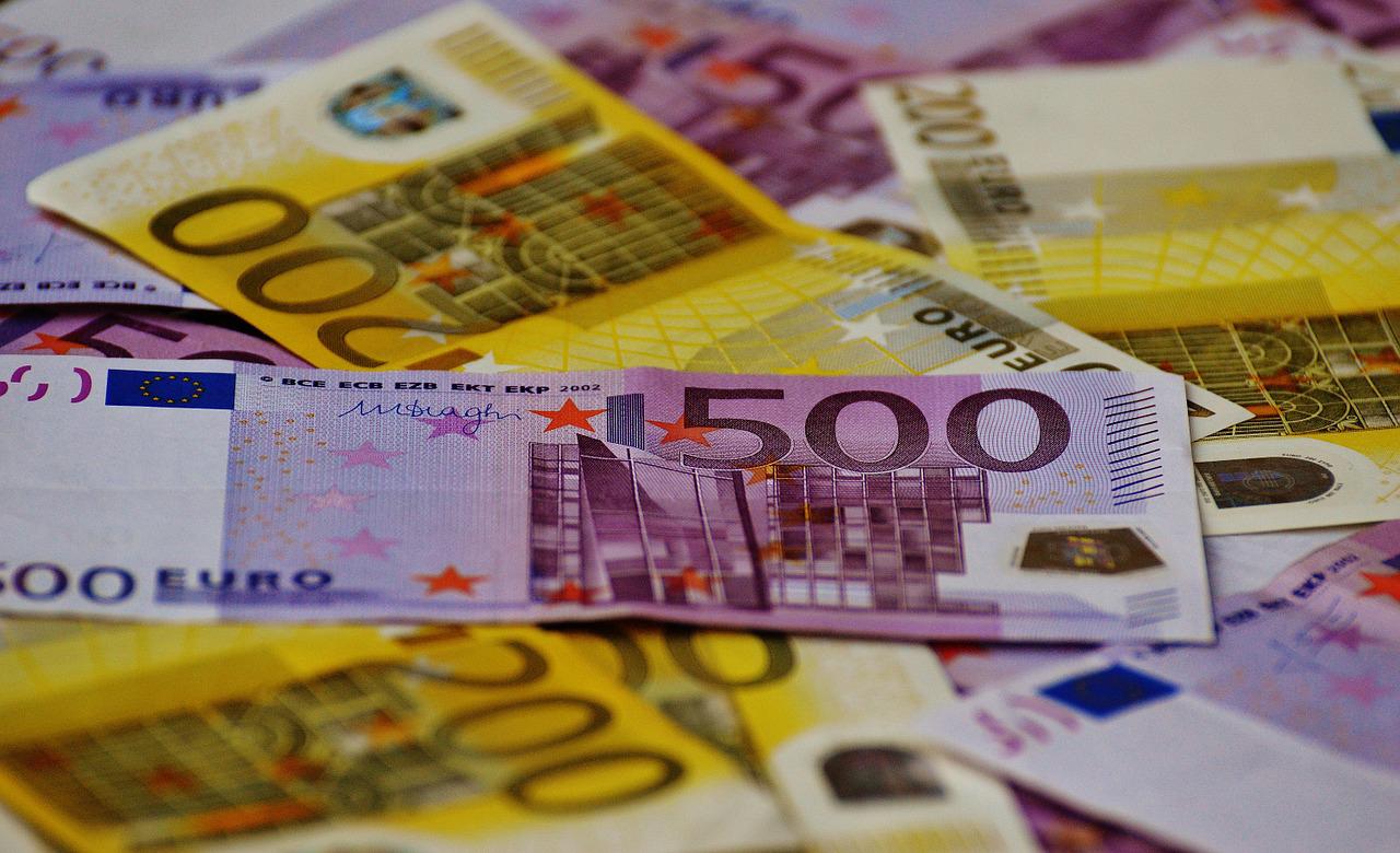 À 0,99 dollar, l'euro continue de glisser