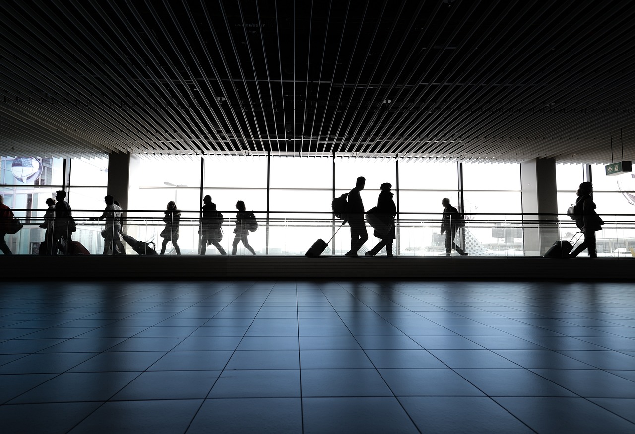 Pas de taxe sur les billets d'avion, mais une sur les aéroports