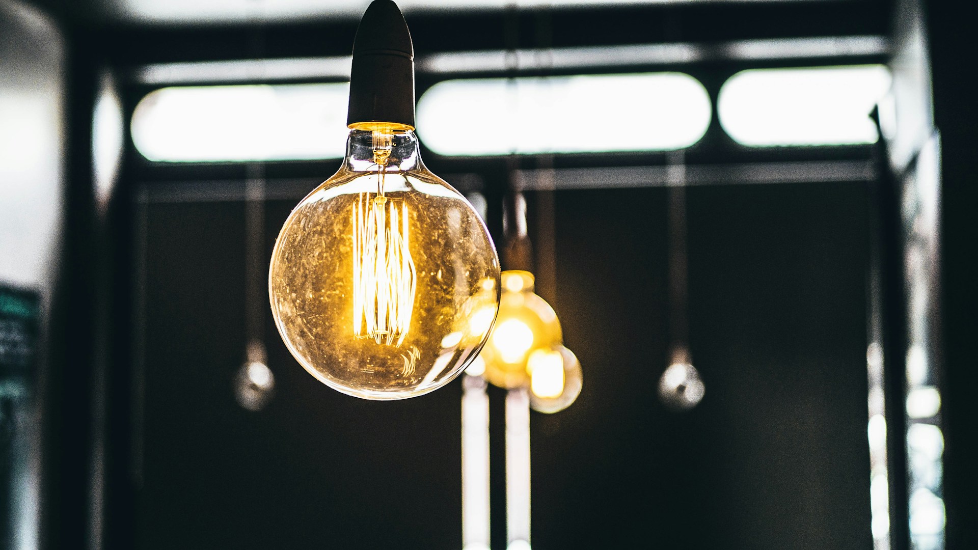 Bruno Le Maire s'engage à faire baisser les prix de l'électricité. Unsplash Bruno Le Maire s'engage à faire baisser les prix de l'électricité. Unsplash