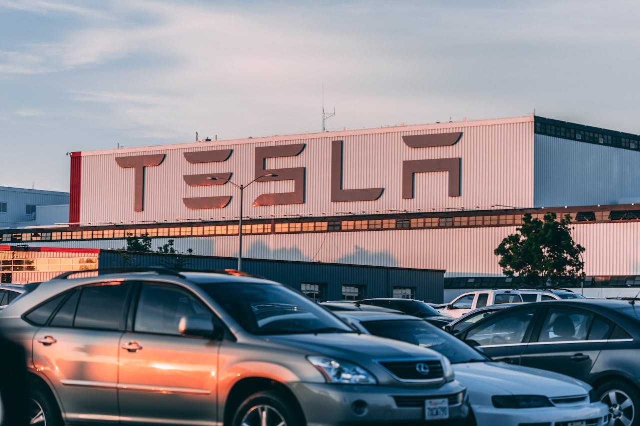 Tesla France sommée par la DGCCRF de cesser ses promesses mensongères