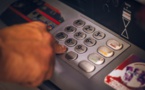 Banque : des hausses tarifaires à prévoir dans 1 établissement sur 2 Banque : des hausses tarifaires à prévoir dans 1 établissement sur 2