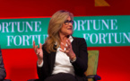 Apple débauche Angela Ahrendts, la PDG de Burberry