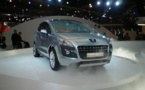 PSA et Renault tiennent bon dans un marché automobile moribond PSA et Renault tiennent bon dans un marché automobile moribond