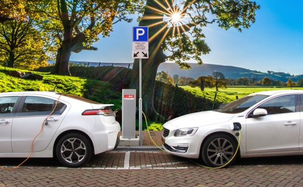 Automobile : 1 véhicule sur 5 vendu en 2023 était électrique